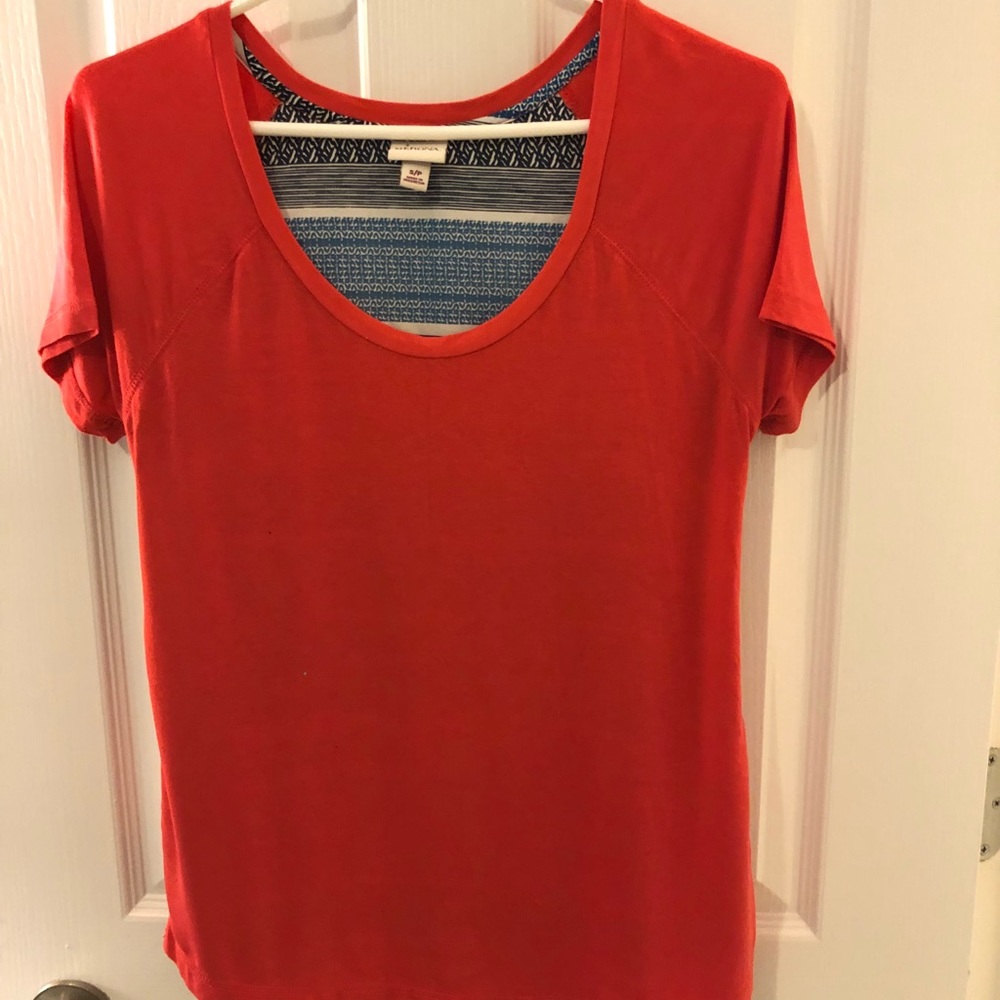 Tee shirt